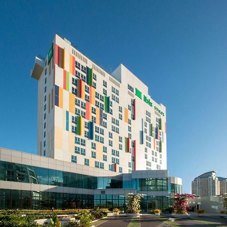 Ibis Styles Manila Araneta City Quezon City Ngoại thất bức ảnh