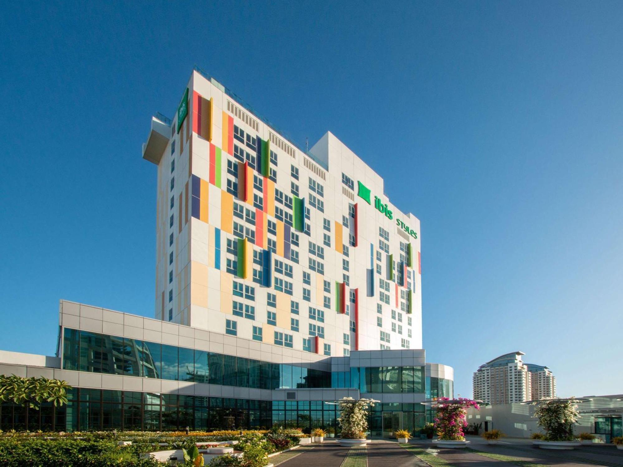 Ibis Styles Manila Araneta City Quezon City Ngoại thất bức ảnh