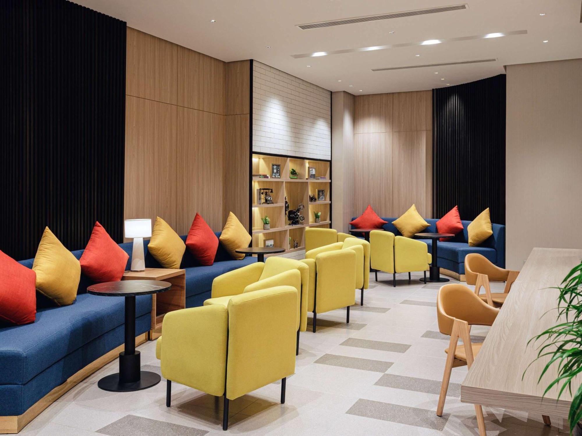 Ibis Styles Manila Araneta City Quezon City Ngoại thất bức ảnh